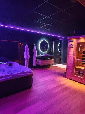 Plan de l'établissement Secret 673 Love Room et Spa