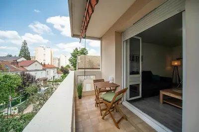 Balcon ou terrasse dans l'établissement Les Lauriers