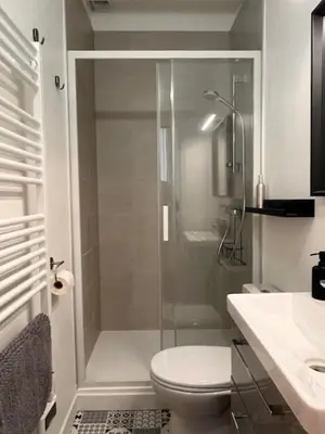 Salle de bains dans l'établissement Le charmant Rousseau