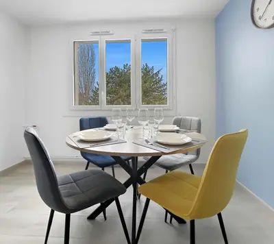 Plan de l'établissement Appartement lumineux, épuré avec balcon et parking