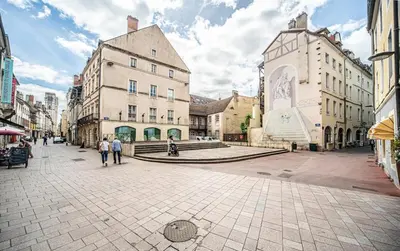 Quartier de l'appartement ou autre quartier proche