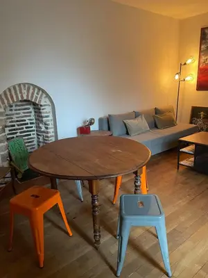 Coin salon dans l'établissement Appartement bucolique - Cœur historique Dijon