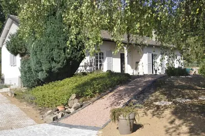 Jardin de l'établissement Bruyère et Charmes de Bourgogne