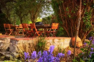 Jardin de l'établissement GITE DU MOULIN D'AVOINE for 10 people