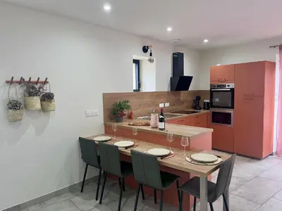 Cuisine ou kitchenette dans l'établissement La Longère - T2 confortable avec parking