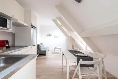 Cuisine ou kitchenette dans l'établissement Studio Hyper centre - Dans Hotel Particulier - Charles le Téméraire