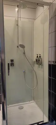 Salle de bains dans l'établissement Loft climatisé 100 m de la gare