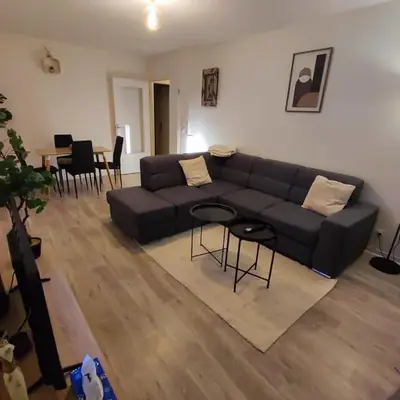 T3 lumineux avec grande terrasse et parking sécurisé