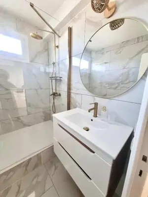 Salle de bains dans l'établissement La chaleureuse