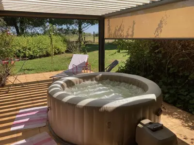 Jardin de l'établissement Chambre d'Hôte de Rozessences