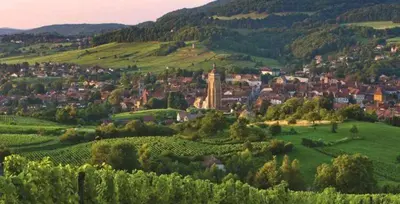 Vue générale sur la montagne ou vue sur la montagne depuis l'appartement