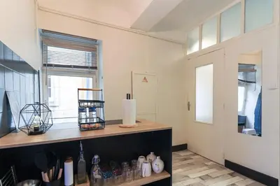 Cuisine ou kitchenette dans l'établissement Appartement cosy, Quartier des Antiquaires, Dijon