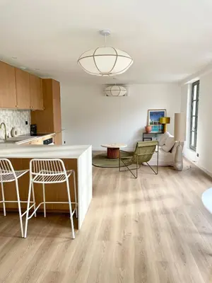 Cuisine ou kitchenette dans l'établissement Appartement aux pieds des vignes - 5 min de Beaune
