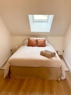 Un ou plusieurs lits dans un hébergement de l'établissement Appartement aux pieds des vignes - 5 min de Beaune