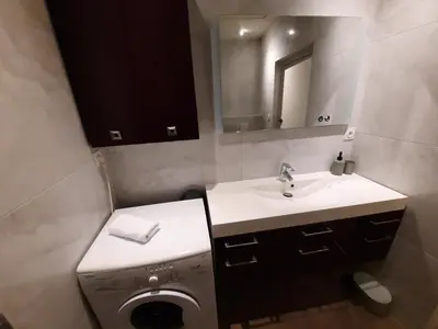 Salle de bains dans l'établissement L'Auguste, Appartement Lumineux & Central