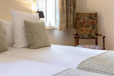 Un ou plusieurs lits dans un hébergement de l'établissement Château de Couches dit de Marguerite de Bourgogne