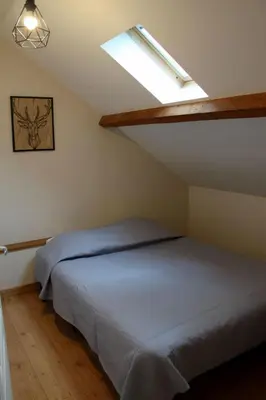 Un ou plusieurs lits dans un hébergement de l'établissement Holiday Home für 6 Pers- mit eigenem Teich by Interhome