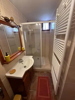 Salle de bains dans l'établissement Maison au cœur des prés