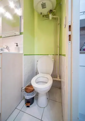 Salle de bains dans l'établissement Le Jean Moulin 1