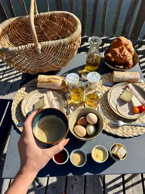 Nourriture dans l'hôtel ou à proximité