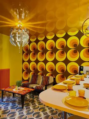 Coin salon dans l'établissement Seventies