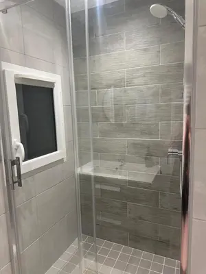 Salle de bains dans l'établissement Bel Appartement-T3 Lumineux