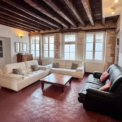 Maison de caractère au cœur du village