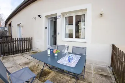 Balcon ou terrasse dans l'établissement Le Doubs Dole - Maison 73m2 - proximité ciné & voie verte - au calme