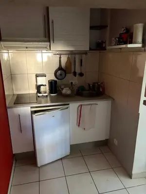 Cuisine ou kitchenette dans l'établissement Type1 bis HYPER centre