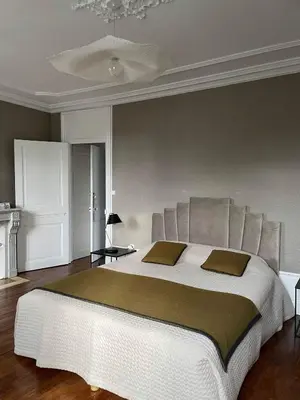 Un ou plusieurs lits dans un hébergement de l'établissement La Chambre d'Adèle