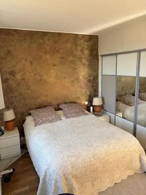 Un ou plusieurs lits dans un hébergement de l'établissement Grand Duplex spacieux en maison de ville