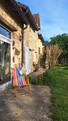 Jardin de l'établissement Maison la Bambine chambre nature