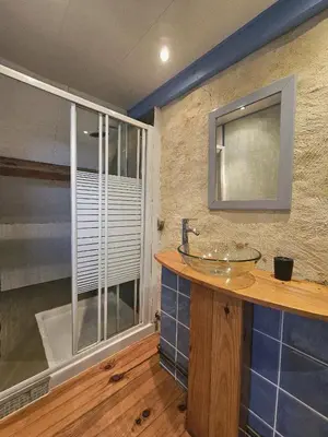 Salle de bains dans l'établissement L'écrin des sens