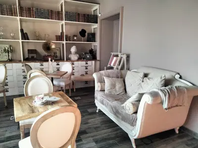 Coin salon dans l'établissement Chez Madame