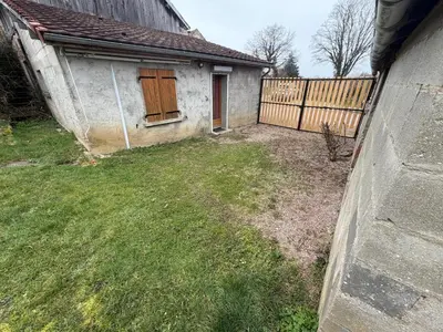 Jardin de l'établissement Maison conviviale à Rouvray avec jardin - 30 m²
