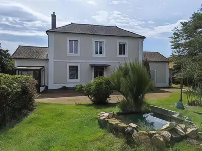 Jardin de l'établissement La Guicheuse 10 pers - parc 3000m²