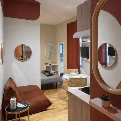 Le Laguiche Chic Modern Studio