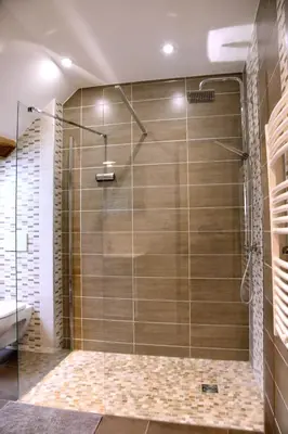 Salle de bains dans l'établissement Gite le murger