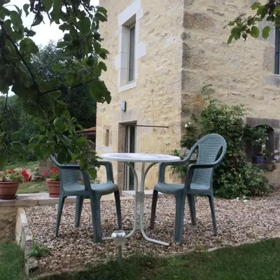 Jardin de l'établissement La Tour, Flavigny sur Ozerain