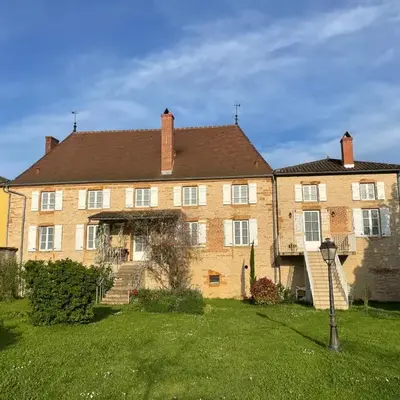 Le Logis D'Azé
