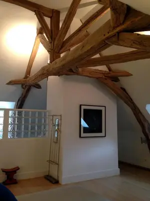 Télévision ou salle de divertissement dans l'établissement Les Chambres d'Hôtes du Bois Joli