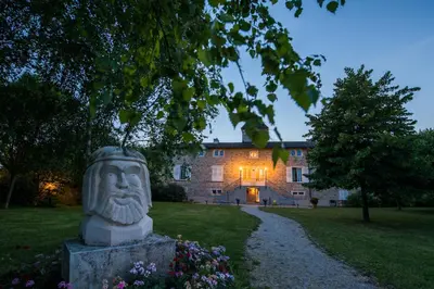 Jardin de l'établissement Teritoria le Château de Besseuil