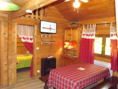 Un ou plusieurs lits dans un hébergement de l'établissement le chalet
