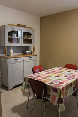Cuisine ou kitchenette dans l'établissement Gîte des Louchardes