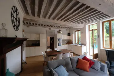 Cuisine ou kitchenette dans l'établissement Hippolyte House