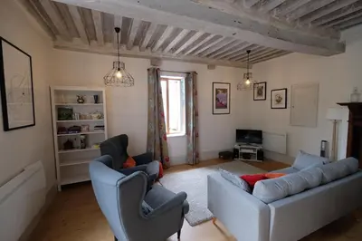 Télévision ou salle de divertissement dans l'établissement Hippolyte House