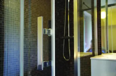 Salle de bains dans l'établissement Le Petit St Lazare