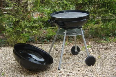 Barbecue disponible mis à disposition des clients de l'appartement