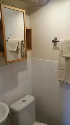 Salle de bains dans l'établissement Le Studio de Brianny