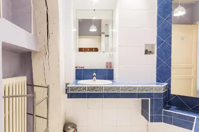 Salle de bains dans l'établissement Les Bons Enfants